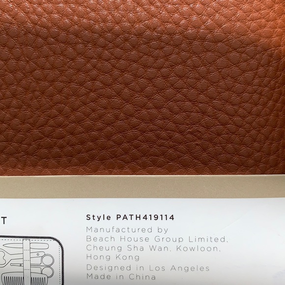 NWOT 10-Piece Grooming Kit - Picture 6 of 14